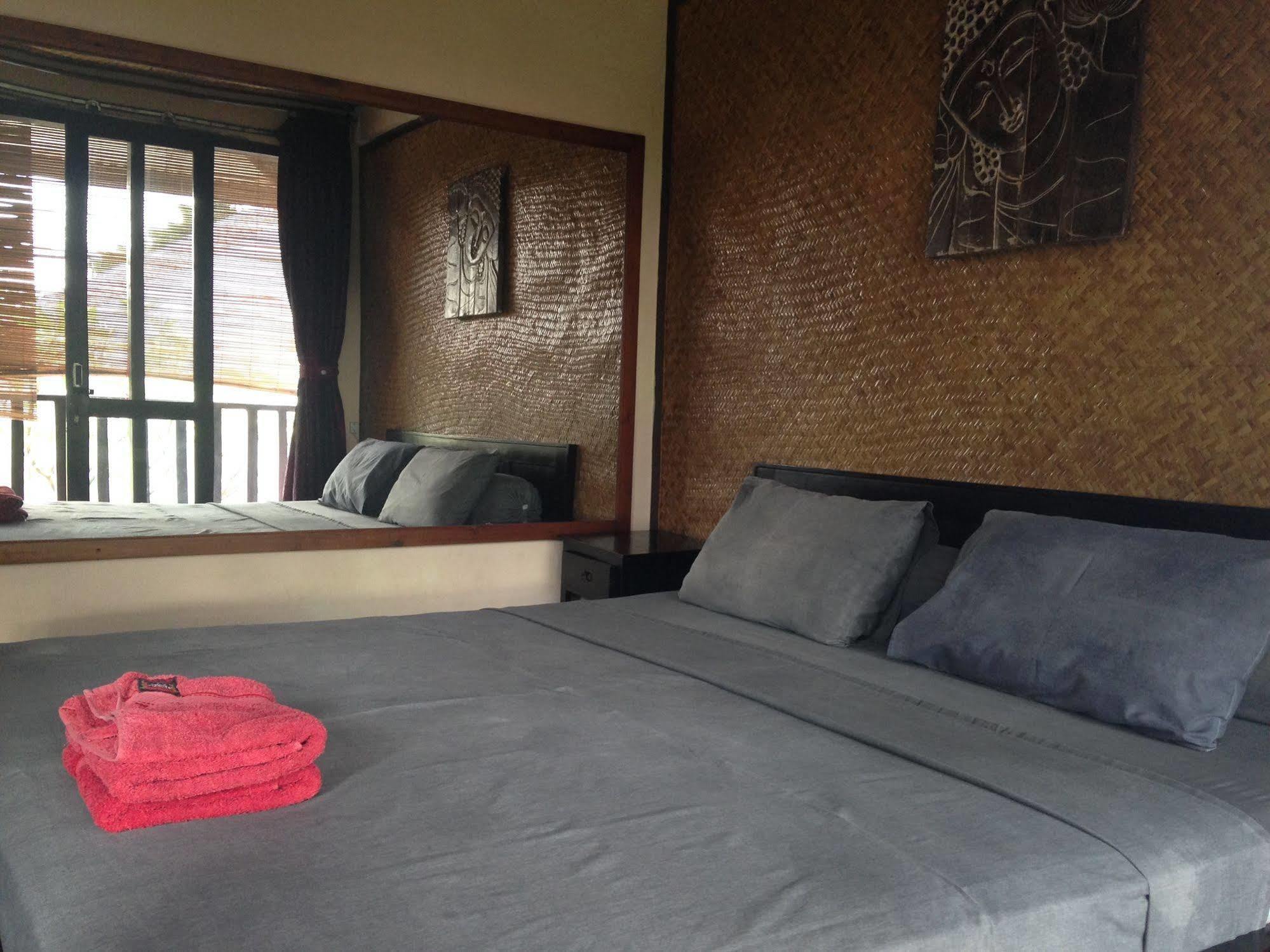 Venezia Homestay And Garden Yogyakarta Extérieur photo