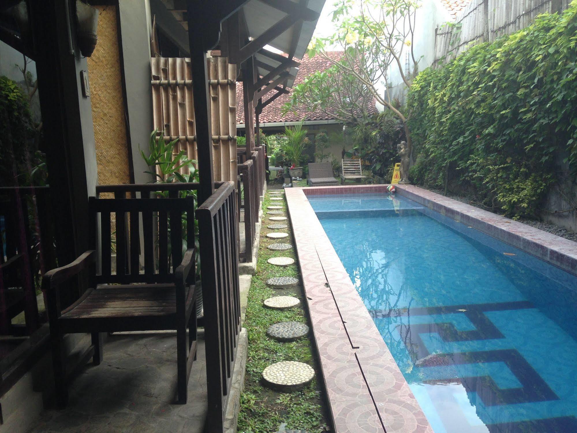 Venezia Homestay And Garden Yogyakarta Extérieur photo